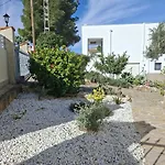 Hébergement de vacances With Private Pool In El Montgo, *