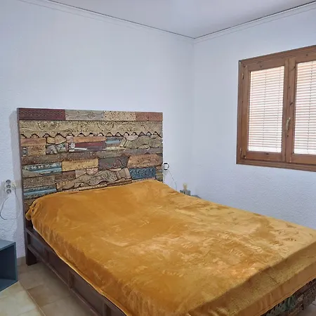 別荘 With Private Pool In El Montgo,