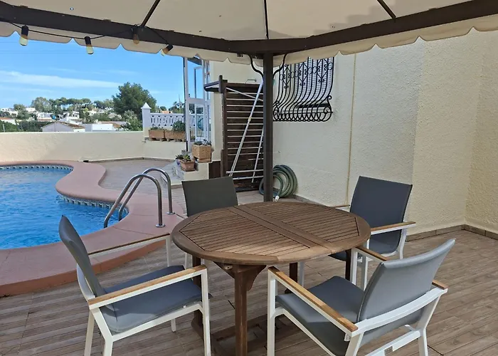 Feriehus With Private Pool In El Montgo,