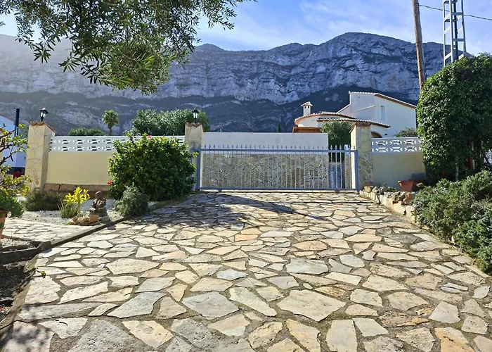 Nyaraló With Private Pool In El Montgo,