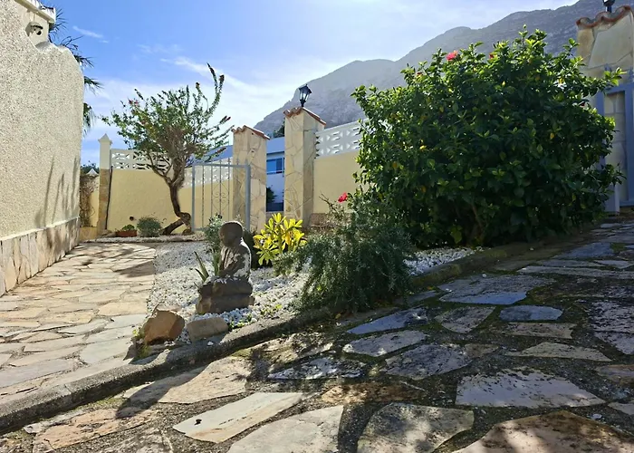 With Private Pool In El Montgo, Feriehus *