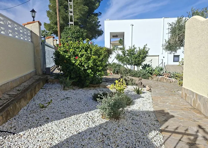 Feriehus With Private Pool In El Montgo, *