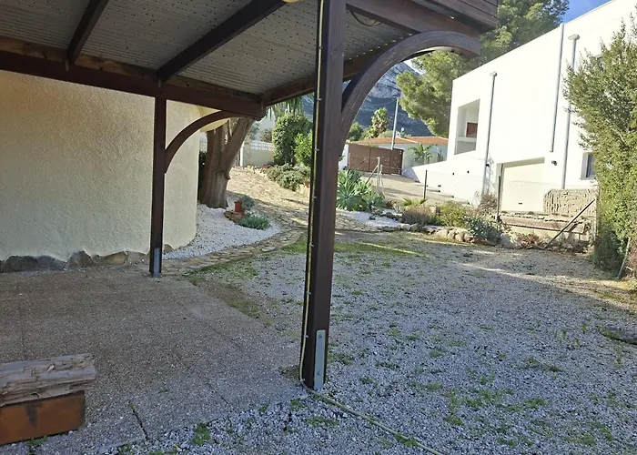 With Private Pool In El Montgo, בית נופש